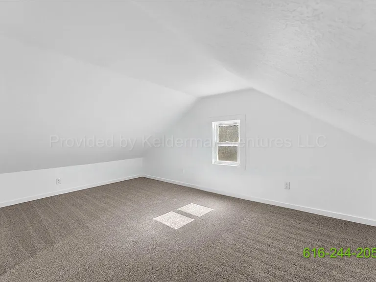9335 SW Greenville Rd — Photo 16