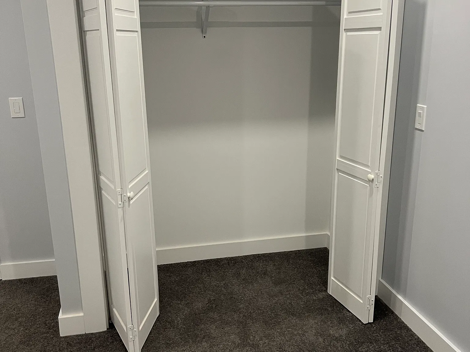 3 bed, 1050 sqft, $3,300 — Photo 4