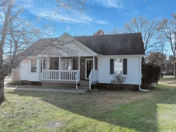 724 Charlie Gann Dr, Old Hickory, TN 37138