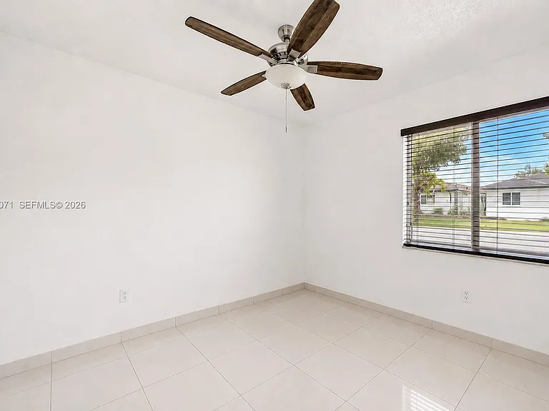 7256 W 34th Ln — Photo 6