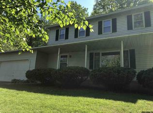 2 Star Ter, Castleton, NY 12033