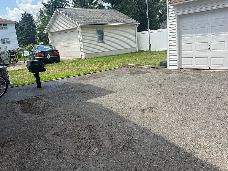 7 Llewellyn Ave #2 — Photo 3