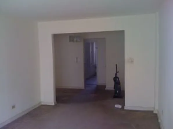 2675 Ocean Avenue image 1 of 4