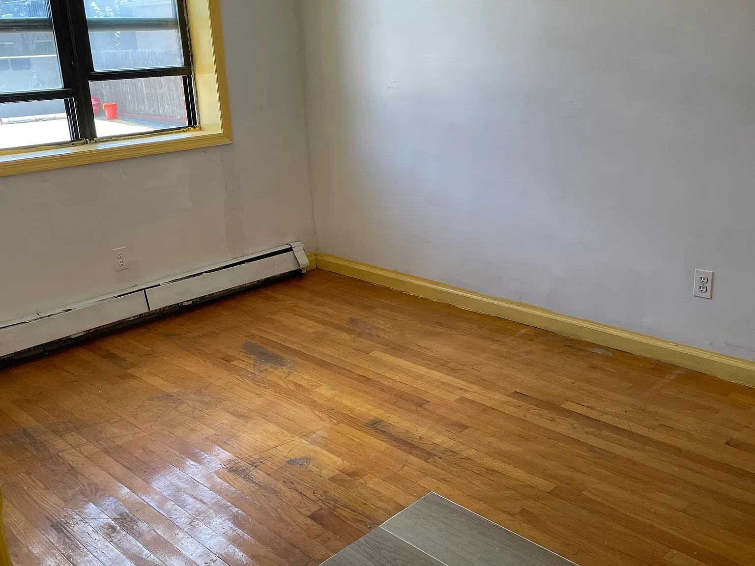 2 bed, 600 sqft, $2,200 — Photo 2