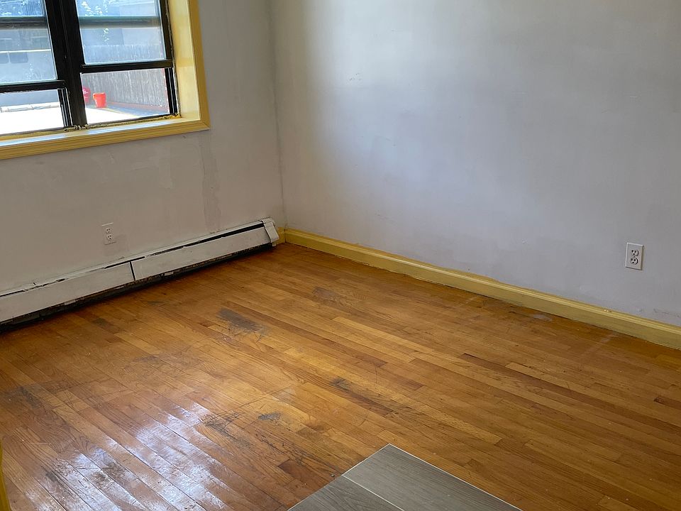 2nd image of 102-14 Lewis Ave #0
