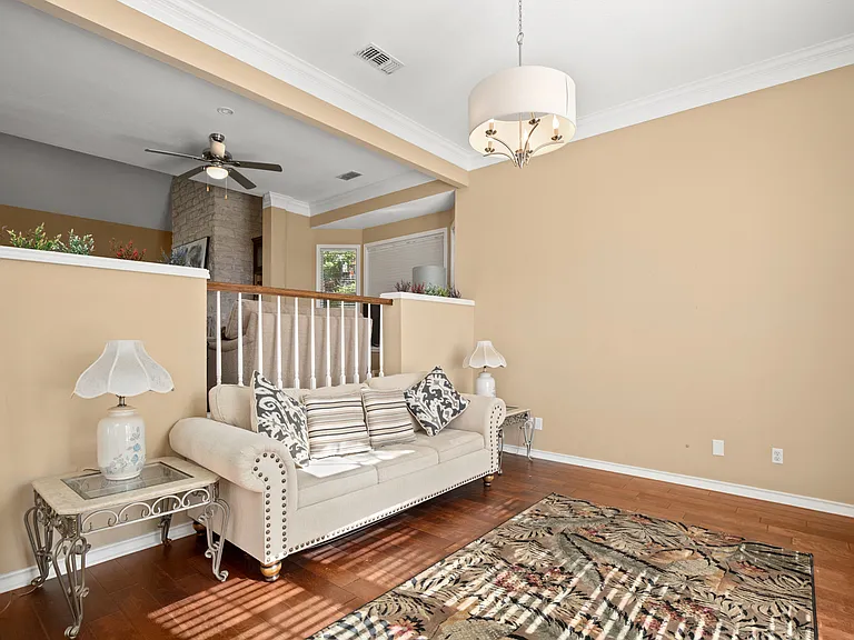 6108 Cape Coral Dr — Photo 9