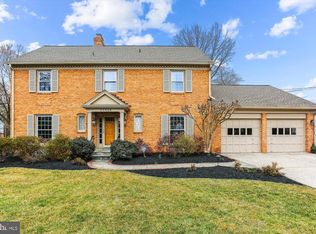 11929 Gainsborough Rd, Rockville, MD 20854