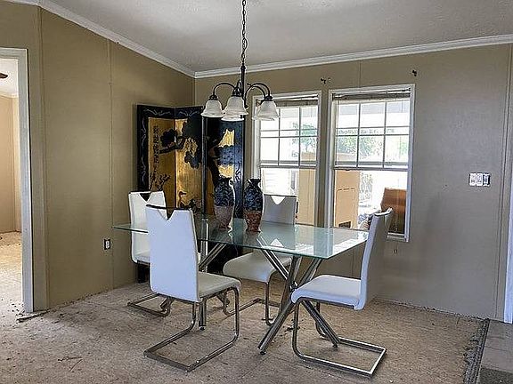 3rd image of 614 Vespers Way