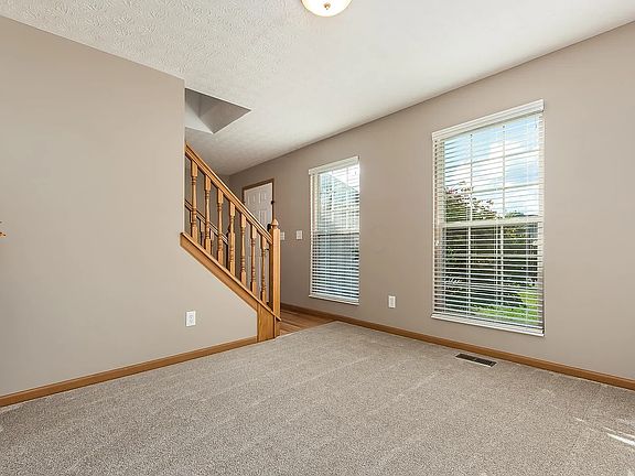 5th image of 9224 Echo Hill Ct