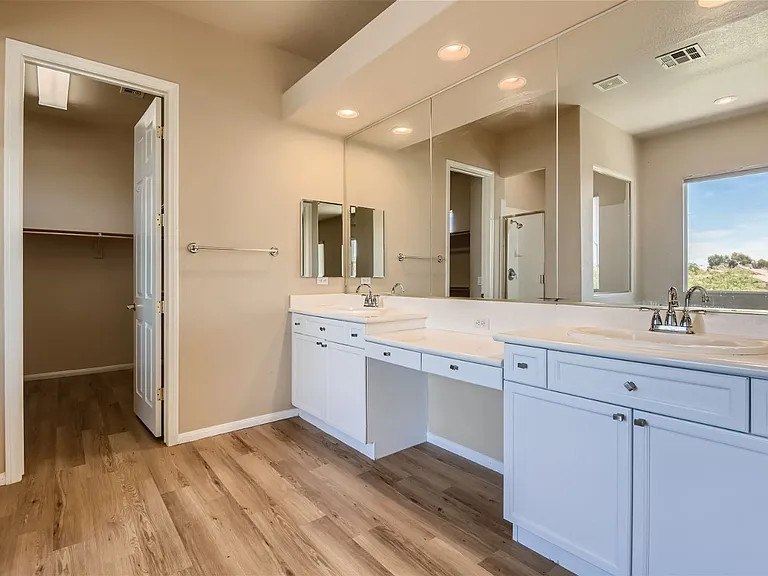 5258 Villa Dante Ave — Photo 14
