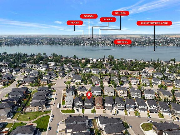 2nd image of 202 E Kinniburgh Cres