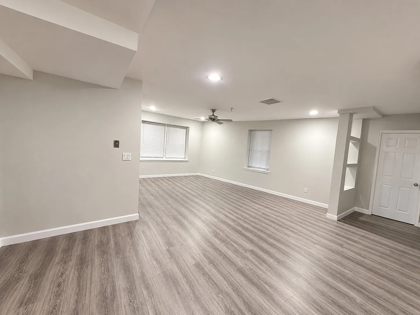 1 bed, 900 sqft, $2,000 — Photo 4