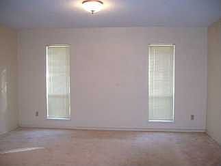 5th image of 216 W Esperanza Ave