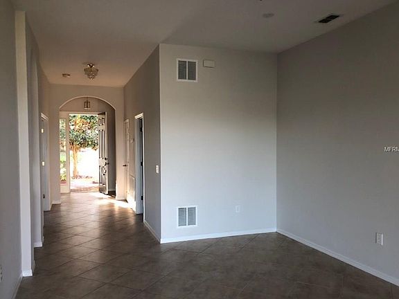 2nd image of 2246 Caledonian St