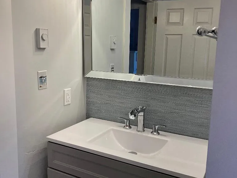 589 York St #4 — Photo 15