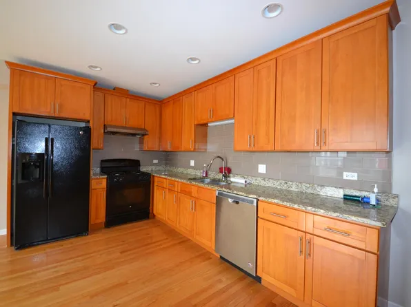 236 W 22nd Pl #2, Chicago, IL 60616
