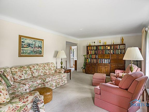 4th image of 4137 Barbara Dr