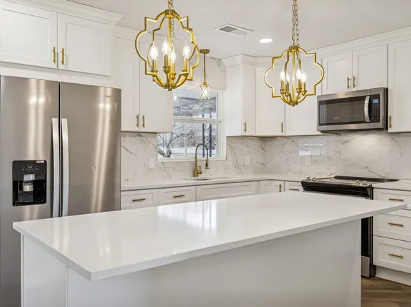 1409 Nashville Hwy, Columbia, TN 38401