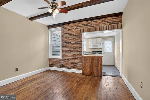 2228 Taggert St Photo 1