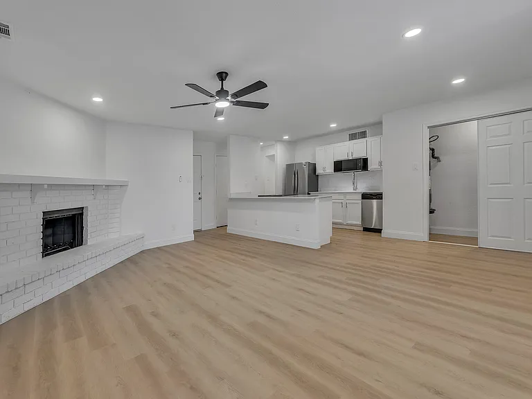 5440 Slay Dr — Photo 1