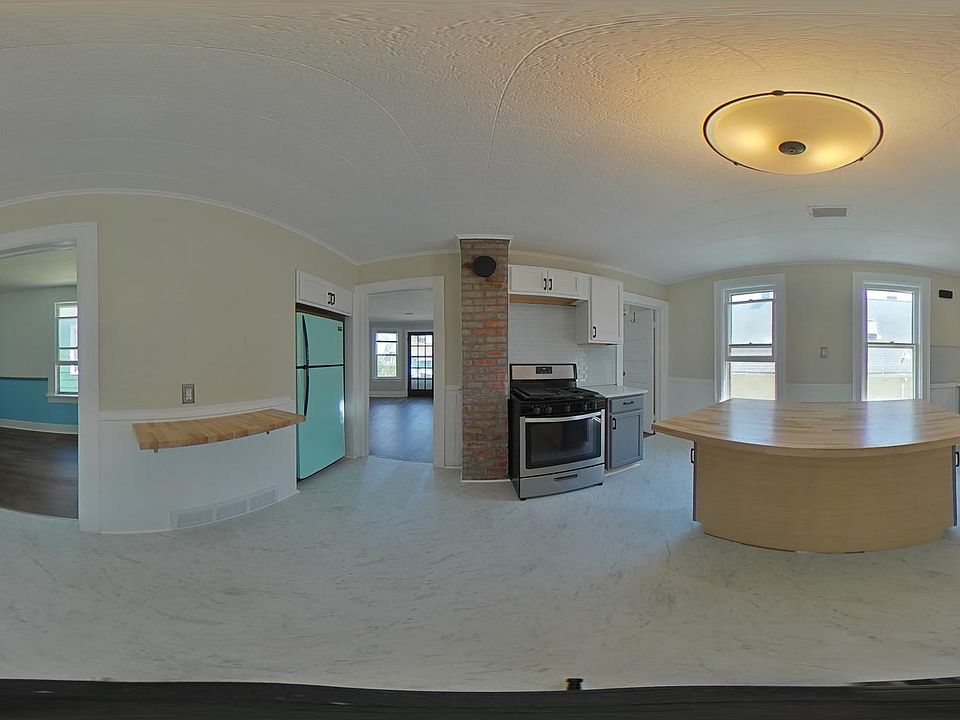 1st image of 120 Bush St #2