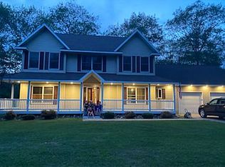 7743 Tipperary Rd, Gladstone, MI 49837