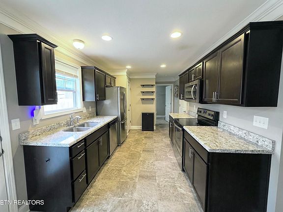 4th image of 7443 Ladd Rd