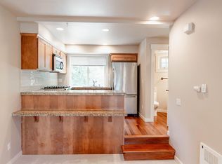 10700 24th Ave NE UNIT D, Seattle, WA 98125