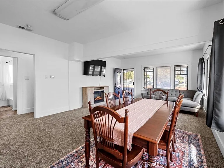 529 E Latham Ave — Photo 6