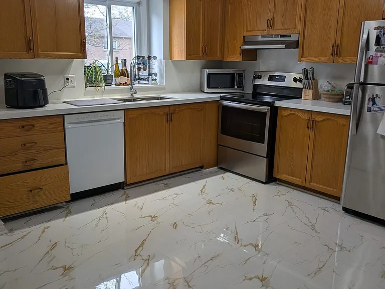 1920 Culver Dr #4 — Photo 4