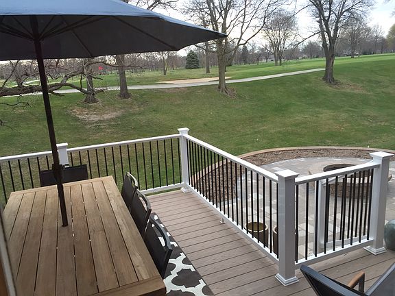 3rd image of 16 Deer Hollow Dr