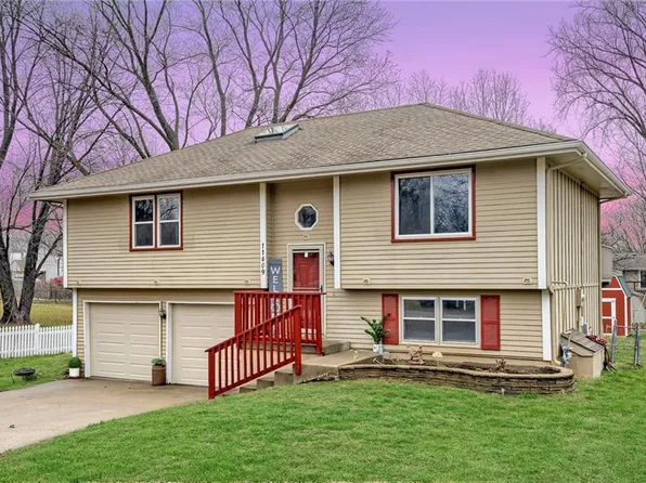 11409 N McGee St, Kansas City, MO 64155