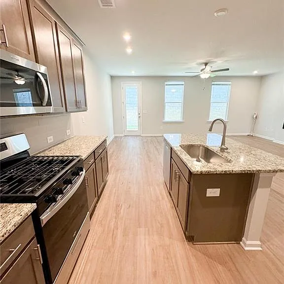 690 Smokey Quartz Way — Photo 5