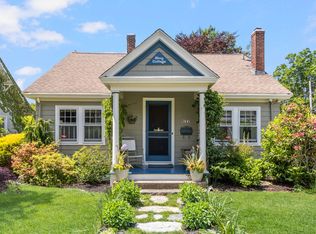 141 Coggeshall Ave, Newport, RI 02840