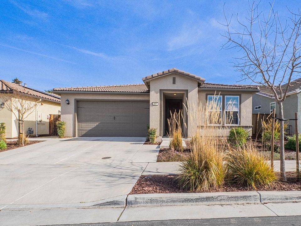 1st image of 581 Segovia Dr