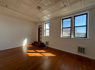 30-59 Steinway St #2AA, Astoria, NY 11103