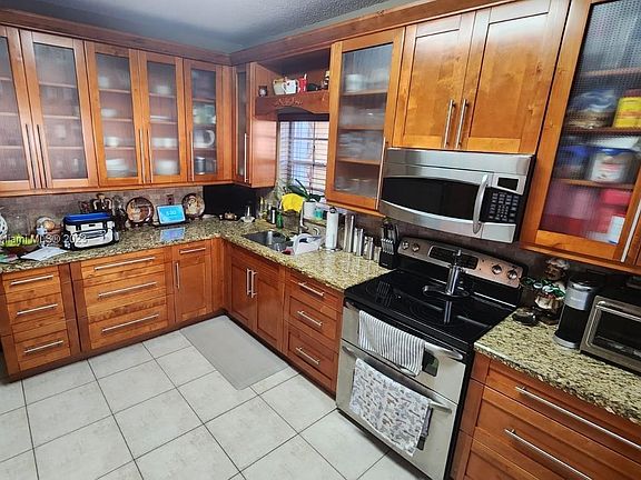 5th image of 17832 SW 11th St #17832