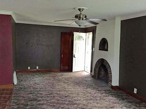 3rd image of 2220 N 43rd St