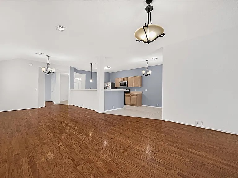 6807 Lauderwick Ct — Photo 14