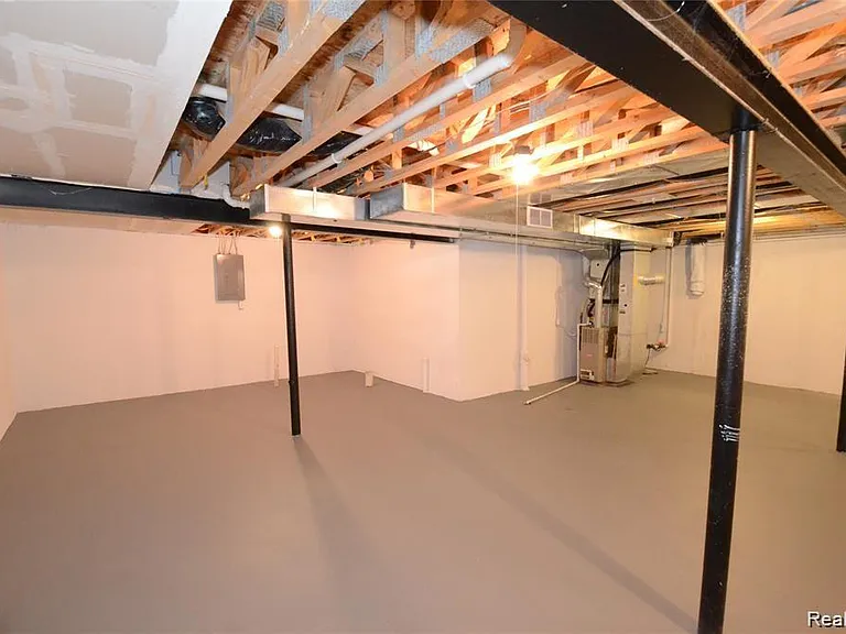 263 S Village Way #23 — Photo 35