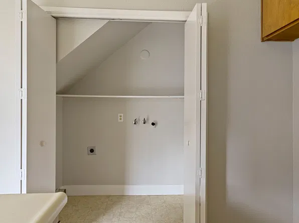 445 E Almond Dr #134, Lodi, CA 95240