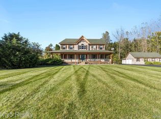 28490 Van Horn Rd, New Boston, MI 48164