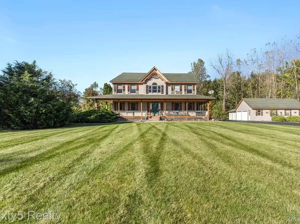 28490 Van Horn Rd, New Boston, MI 48164