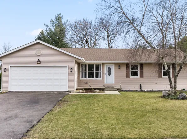 184 N Dogwood St, Cortland, IL 60112