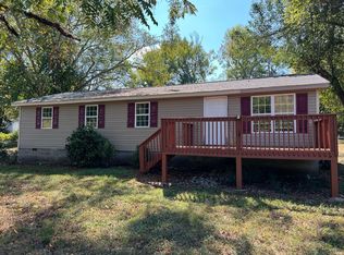 6136 Champion Rd, Chattanooga, TN 37416