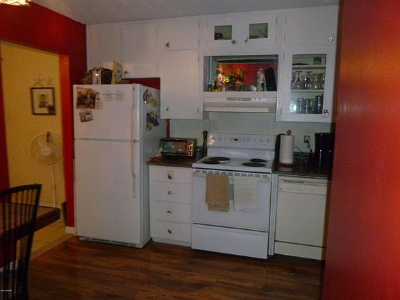5th image of 100 Mitchell Pl #15