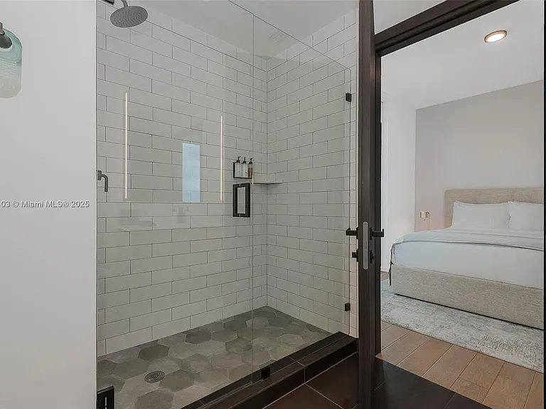 398 NE 5th St #2301 — Photo 19