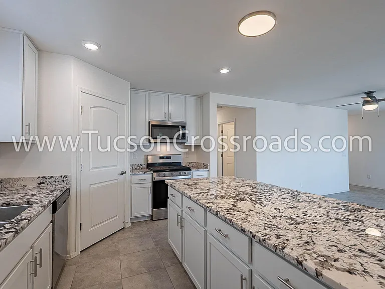 10611 Halsey Dr — Photo 8