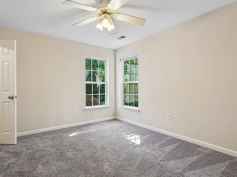 3326 Oxon Run Rd SE — Photo 8
