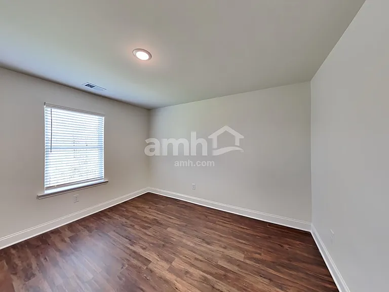 216 Willow Ln — Photo 23